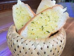 餐前面包Bread-Golden Lily河内巴黎法越料理餐厅(建国西路店)