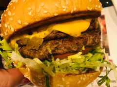-The Habit Burger Grill 哈比特汉堡(复兴soho店)