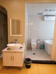 -悦芳庭美肤美体品牌集合店