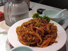 -乔家小院•非遗驴肉•本地小海鲜(滨河路店)