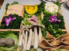 菌类拼盘-俏牛哥鲜牛肉牛肆馆(重庆天地店)