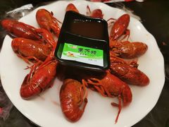-沪小胖小龙虾(淮海中路旗舰店)