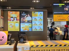 -麦当劳(伟城广场店)