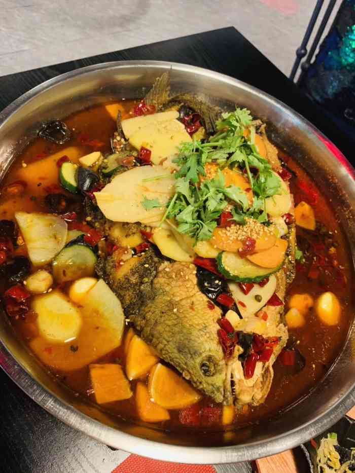 孙大圣の酒馆-"晚上试了这一家烧烤 人不是很多,在观前街.