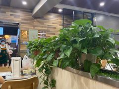 大堂-吴忠马氏燕子麻辣烫凉皮(居安巷店)