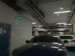 -大悦城-停车场