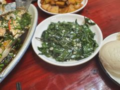 -芦茨金富饭庄·25年老字号·专做稻草鸡