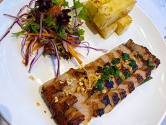 西贡炭烧烤猪颈肉配菠萝-美奈小馆·东南亚菜(福田星河COCO Park店)