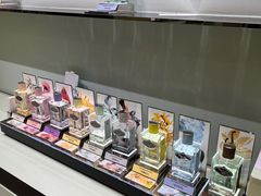 -PRADA普拉达(国际广场店)