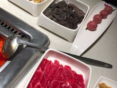-海底捞火锅鲜切牛肉主题店(长寿路店)