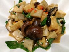-十二舍·湯物素煮(江泰潤政店)