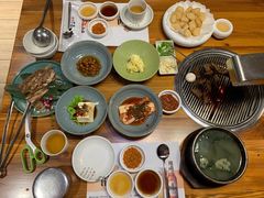 -草家酱蟹炭火烤肉店(珲春南路一店)