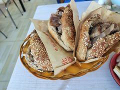 -洪峰浩老北京烧饼夹肉(角门路店)