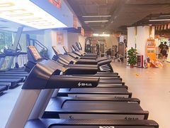 -超鹿运动(达信大厦店)