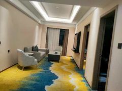 -华海酒店(茂名高铁站店)