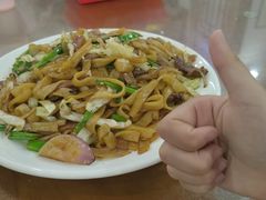 湿炒牛河-煲煲掂风味煲仔饭餐厅(西区店)