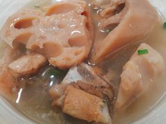 排骨藕汤-燕子煨汤(山海关路店)