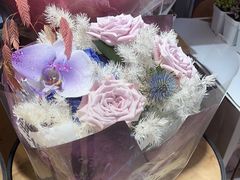 -谷莠子花艺气球派对·绿植造景·花艺沙龙(东海缤纷天地店)