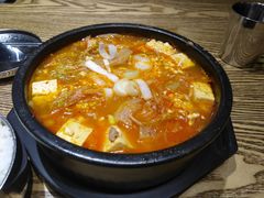 泡菜汤-吴草鸡爪오초닭발韩食堂(融恒盈嘉中心店)