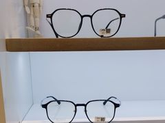 -罗伯特眼镜·蔡司官方授权(前海桂湾店)
