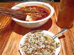 特色臊子蛋炒饭-嘉州叶婆婆钵钵鸡(建设路店)