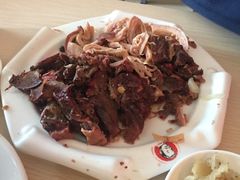 -闫家驴肉老店(华电一校店)