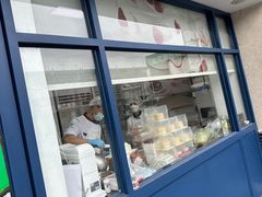 -巴黎贝甜(泗泾店)