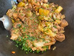 铁锅炖鸡-姐弟小东北·铁锅炖