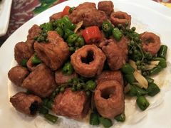 -闯关东东北农家菜(崂山石老人店)