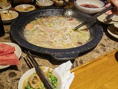 -舒家大院重庆老火锅(纪念塔店)