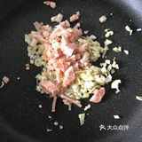 一个人的美食之旅——“莴笋叶炒饭”