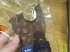 -VENCHI 闻绮(上海佛罗伦萨小镇店)