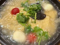 -三鞭一花·独一处·元英砂锅(海光寺店)