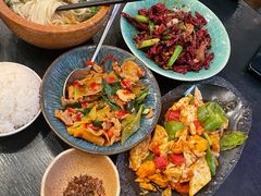 糟辣小炒肉-山石榴·贵州菜(丰盛里店)