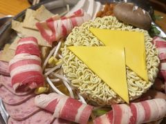 -恩你小木屋·韩式料理(假日广场店)