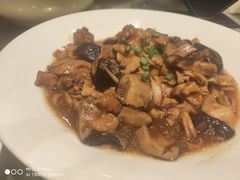 香菇滑仔鸡-唐拉雅秀酒店-唐苑中餐厅