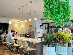 -必胜客(WOW中心城店)