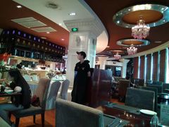 -荣誉国际酒店-云顶旋转餐厅