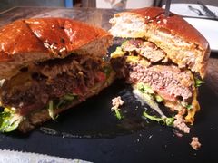 -HIGH FIVE哈福手工汉堡(桂林路店)