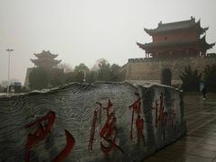 -巴陵广场