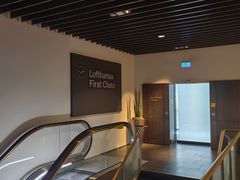 -法兰克福机场免税店(2号航站楼店)