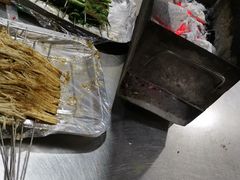 -老广烧烤(骆驼山康馨园店)