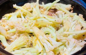 Pork Lard Crumbs Stir-fried Cauliflower