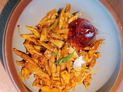 敲糖棒棒鸡-辛香汇·现炒川菜(淮海路百盛店)