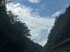 -安吉龙王山峡谷漂流
