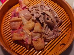 -尚尚仙·酸汤猪手·猪肚鸡火锅(华联万柳购物中心店)