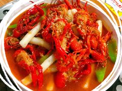 -茸梅路右拐龙虾-农家菜(松江店)