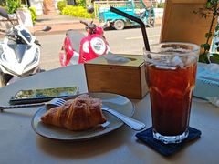 -Le Banneton Café French Bakery