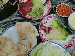 -乳仔牛牦牛汤锅 烤羊排(松潘古城店)