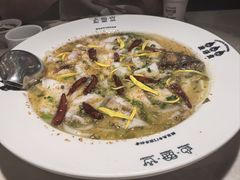 -渔语鱼酸菜鱼新川菜(来福士店)